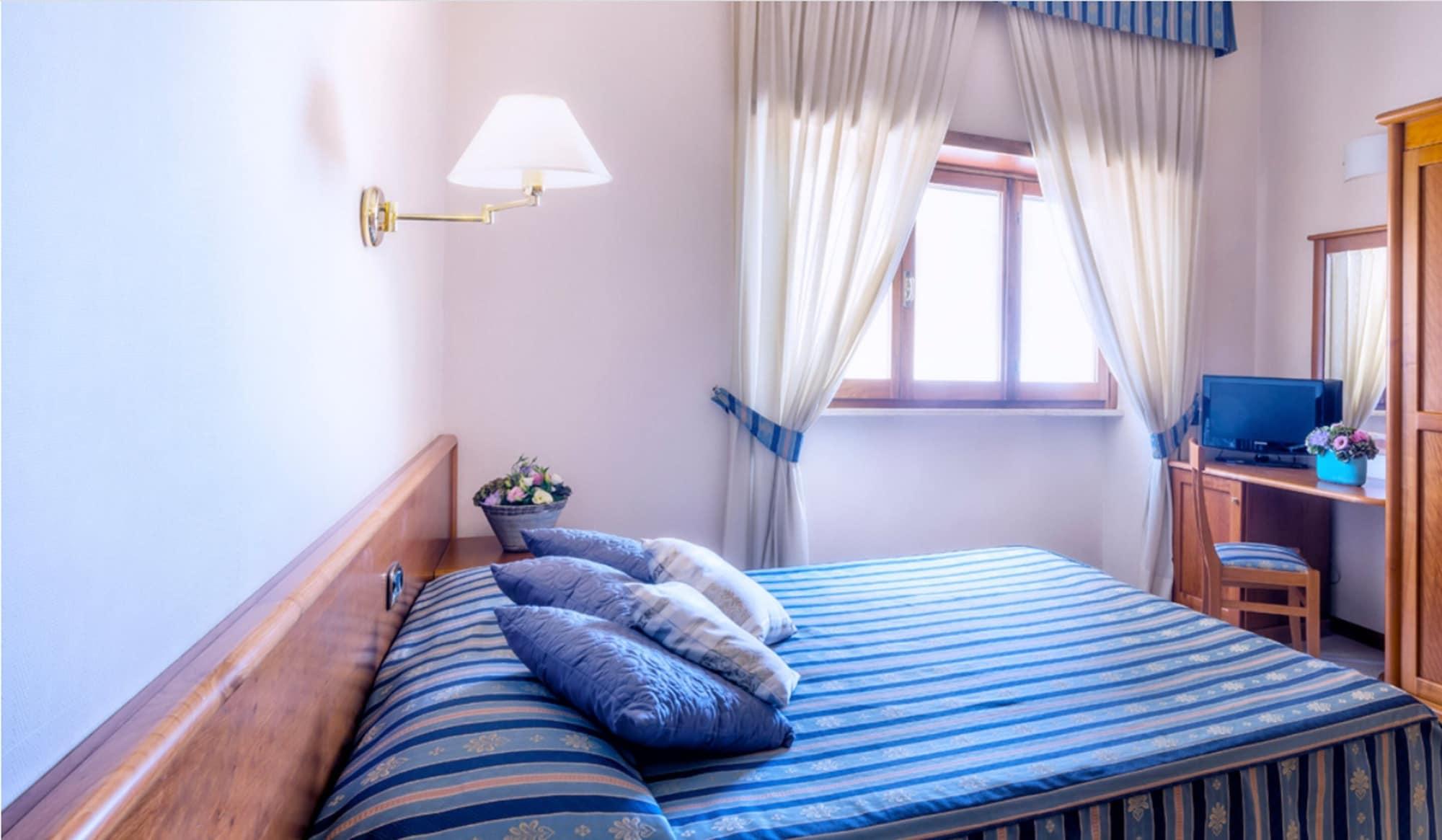 Astura Palace Hotel 4*