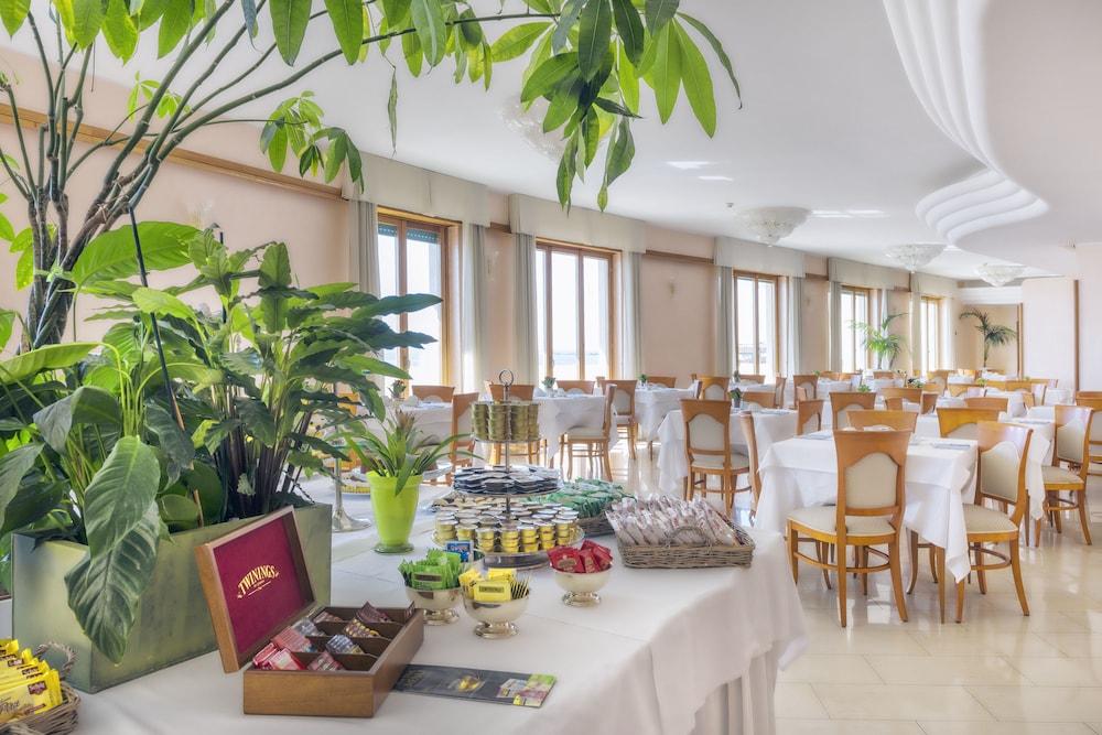 Astura Palace 4* Nettuno