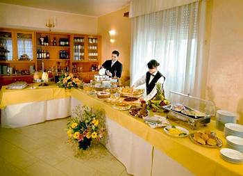 Astura Palace 4*